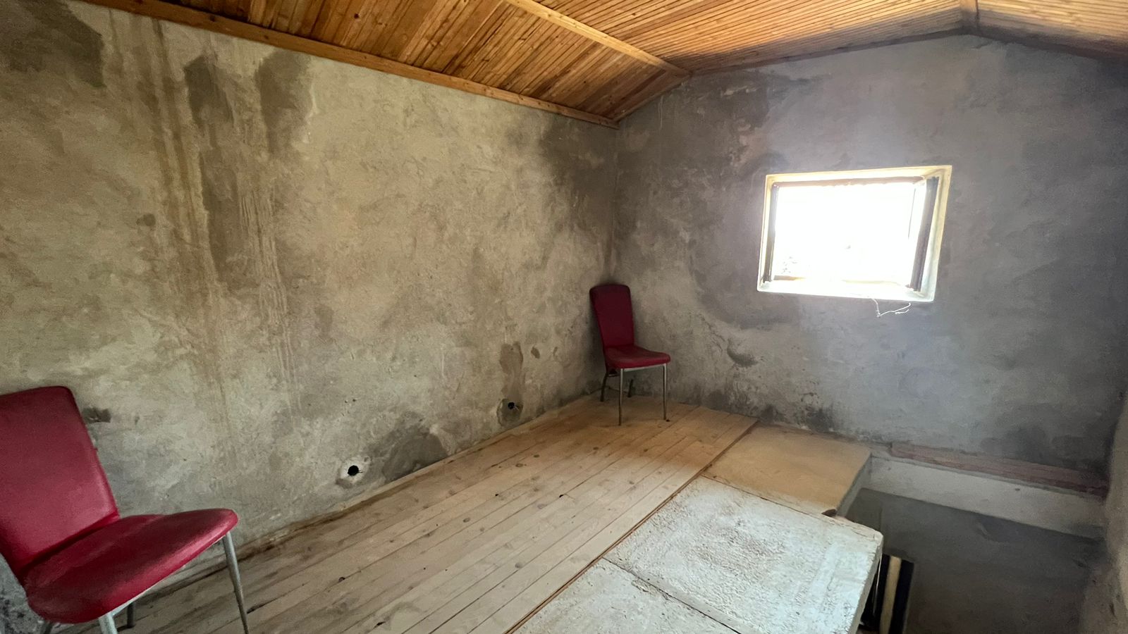 Image of House - 5 Bedrooms - 1 Bathrooms for Sale in Herceg-Novi-Lustica-Montenegro, Image 6